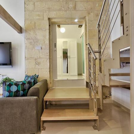 Charming Valletta 1 Bedroom Apartment Off Republic Street Sleeps 4 ภายนอก รูปภาพ