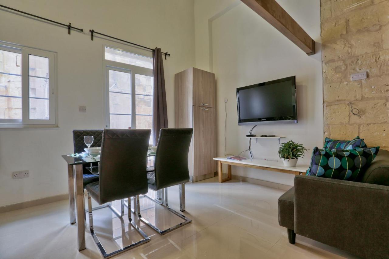 Charming Valletta 1 Bedroom Apartment Off Republic Street Sleeps 4 ภายนอก รูปภาพ